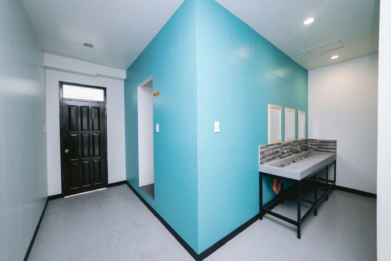 Napsule Suites Davao Экстерьер фото